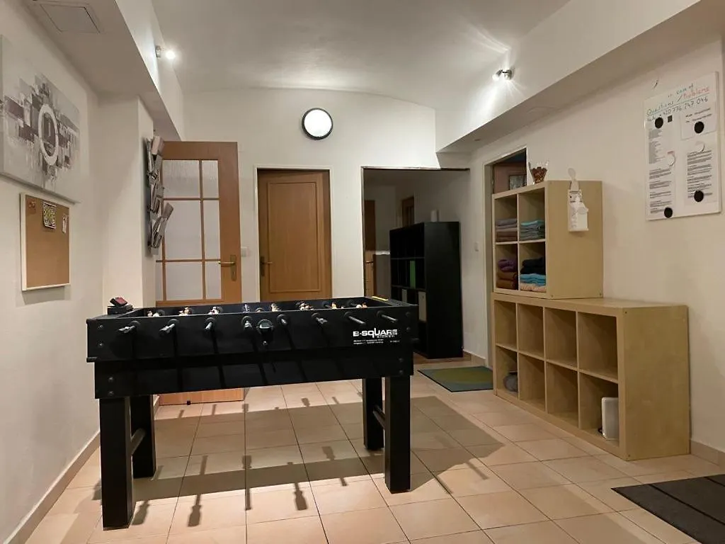 Apartament Big Homebase With Billardtable Praga