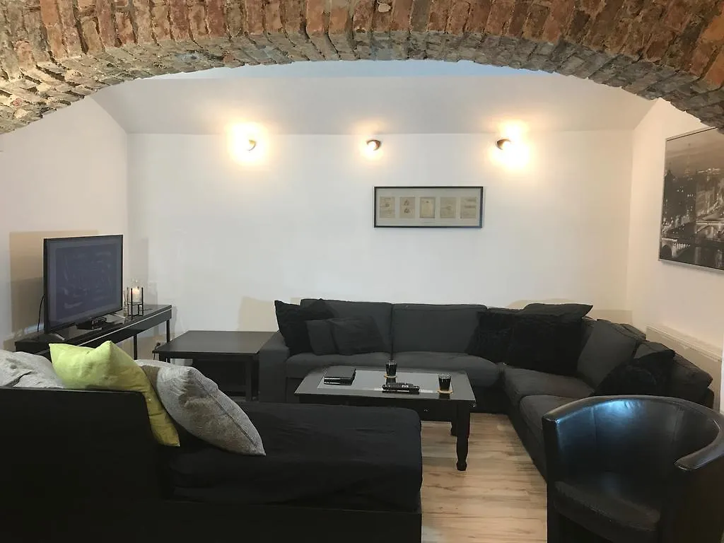 Big Homebase With Billardtable Praga 0*,  Czechy